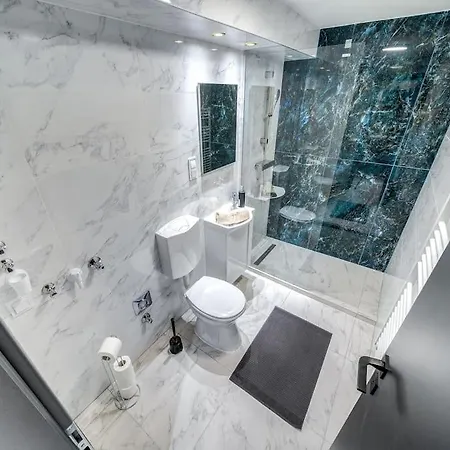 Apartment Loft 8 - Grand Stylish With Parking