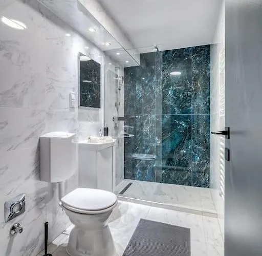 Loft 8 - Grand Stylish With Parking Budapest