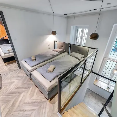 Loft 8 - Grand Stylish With Parking Apartamento